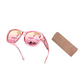 🥽👓 ¡53% DE DESCUENTO! Si usas gafas, ¡esto es para ti! Estas gafas de sol extragrandes se colocan fácilmente sobre tus gafas graduadas y te harán lucir como una estrella de cine. Sin clips caros y sin necesidad de usar lentes de contacto.