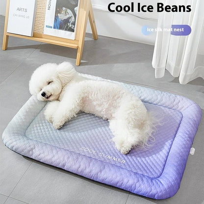 🐶🧊 ¡50% DE DESCUENTO! ¡Deja de ver a tu mascota jadeando sobre el suelo caliente! Esto no es una alfombrilla cualquiera, es como un aire acondicionado personal para su pelaje. Su tejido absorbe el calor corporal y se mantiene fresco durante horas.