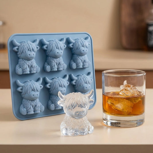 ⏳ ¡Último día de precio especial $19.99! 🐮 Molde para cubitos de hielo Mini Vaca Highland – Divertidos cubitos 3D para bebidas, fiestas y regalo