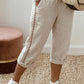 Pantalones capri de verano para mujer con detalles de encaje