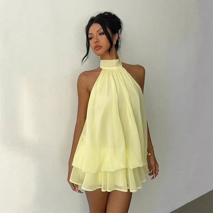 Vestido mini fluido de mujer con cuello halter y cintura caíd